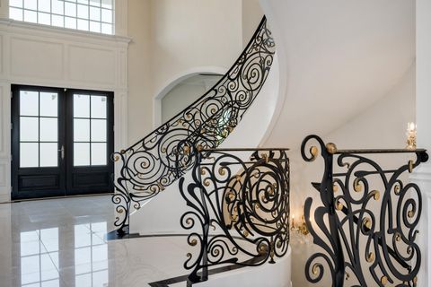 Tiny photo for 6413 S County Line Road, Burr Ridge, IL 60527 (MLS # 12530123)