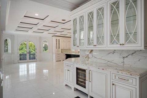 Tiny photo for 6413 S County Line Road, Burr Ridge, IL 60527 (MLS # 12530123)