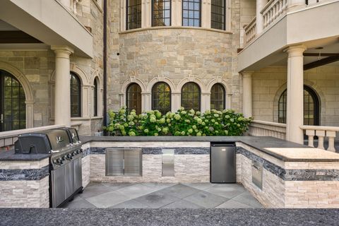 Tiny photo for 6413 S County Line Road, Burr Ridge, IL 60527 (MLS # 12530123)