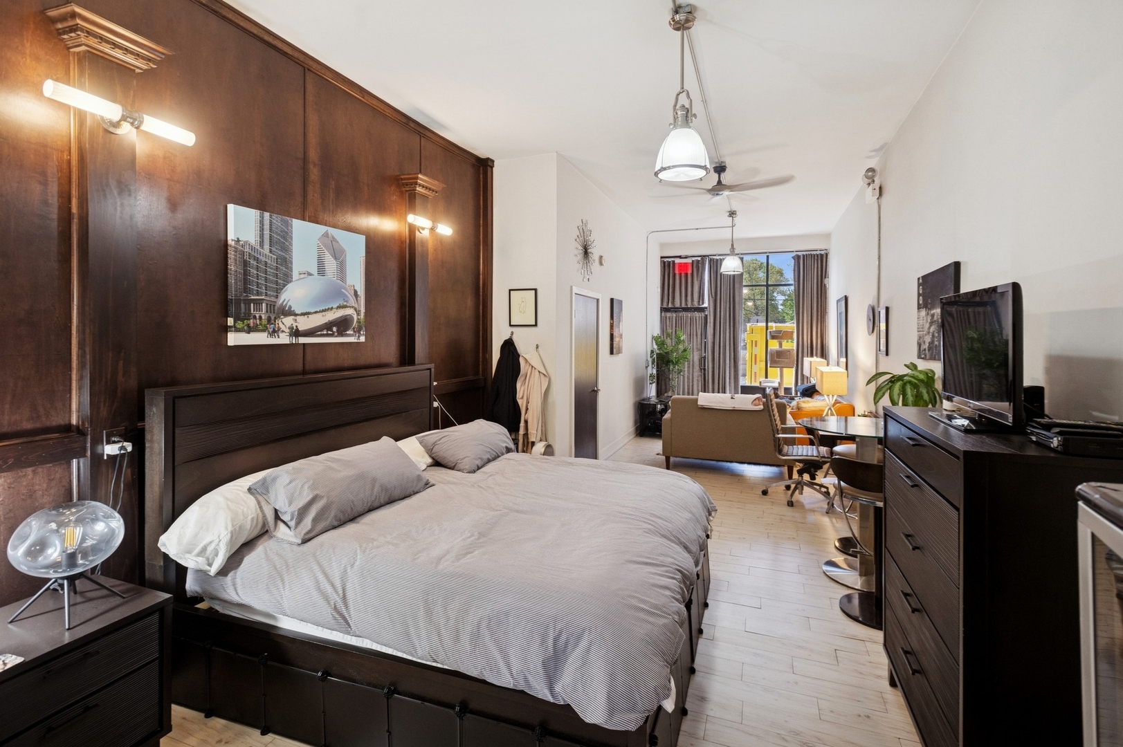 3716 W BELMONT Avenue