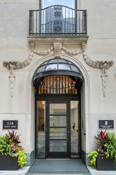 Photo of 118 E Erie Street #37H, Chicago, IL 60611 (MLS # 12723162)
