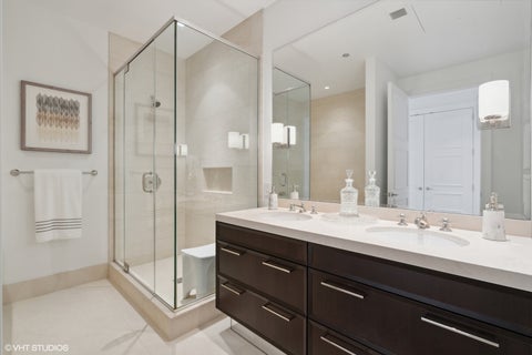 Tiny photo for 118 E Erie Street #37H, Chicago, IL 60611 (MLS # 12723162)