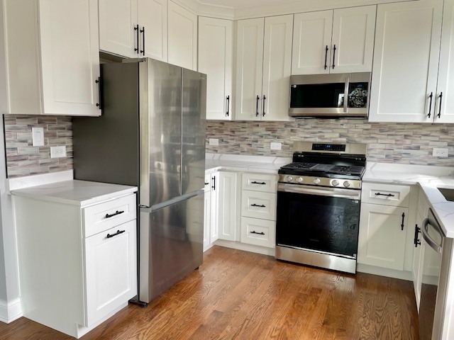 3335 Sunnyside Avenue