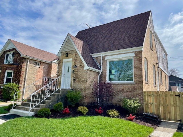 3335 Sunnyside Avenue