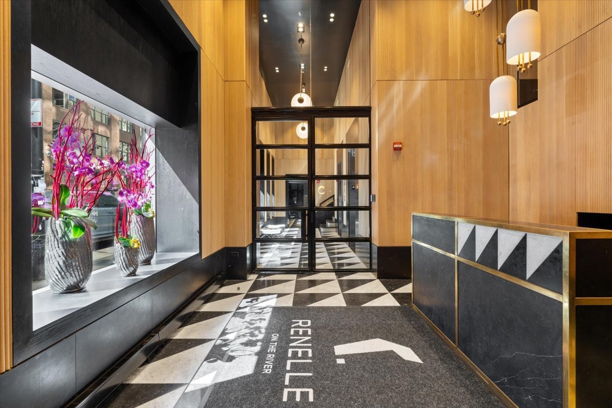 403 N Wabash Avenue 10C