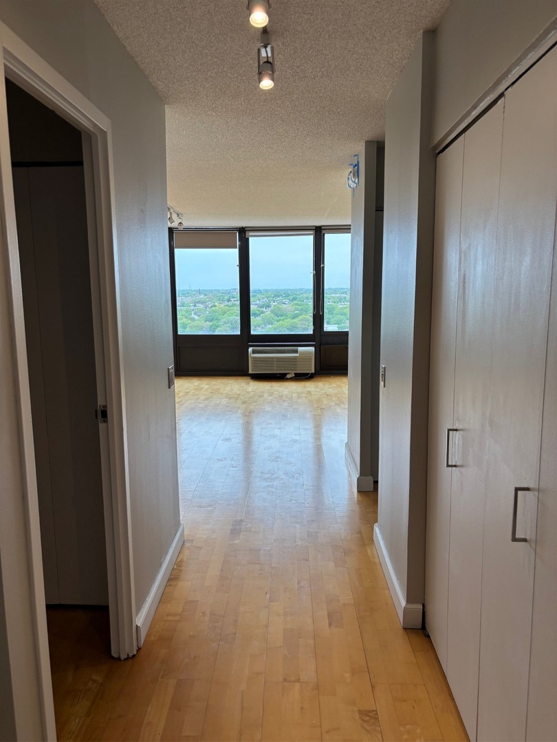 5320 N Sheridan Road 1610