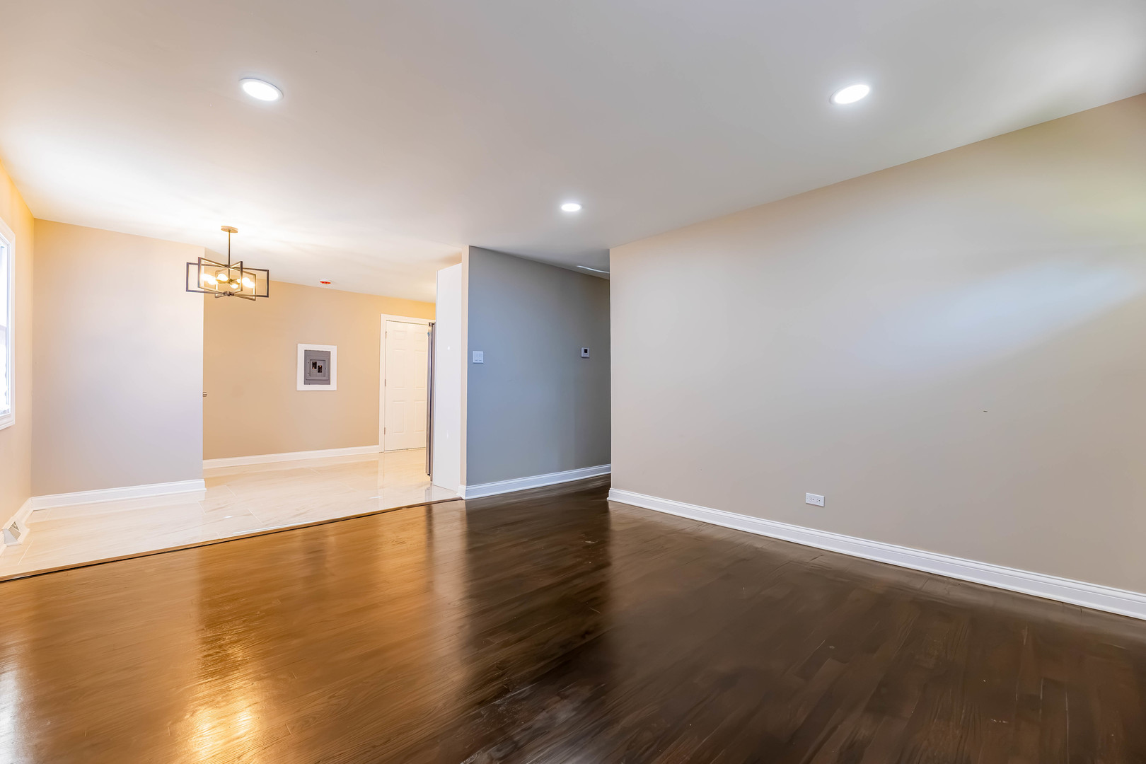 1420 E 15th Street