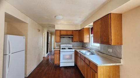 Tiny photo for 9061 S PARNELL Avenue, Chicago, IL 60620 (MLS # 12609907)