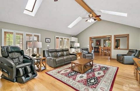 Tiny photo for South Barrington, IL 60010 (MLS # 12061095)