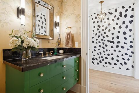 Tiny photo for 9 W Walton Street #2202, Chicago, IL 60610 (MLS # 12497706)