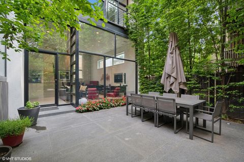 Tiny photo for 2209 N Seminary Avenue, Chicago, IL 60614 (MLS # 12450433)