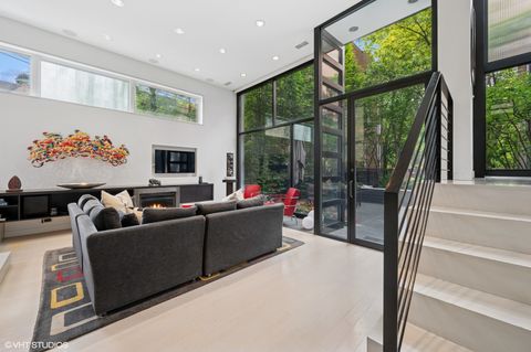 Tiny photo for 2209 N Seminary Avenue, Chicago, IL 60614 (MLS # 12450433)