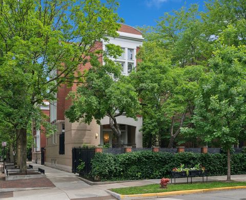 Tiny photo for 2209 N Seminary Avenue, Chicago, IL 60614 (MLS # 12450433)