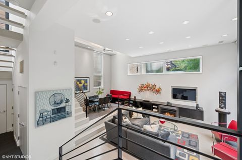 Tiny photo for 2209 N Seminary Avenue, Chicago, IL 60614 (MLS # 12450433)