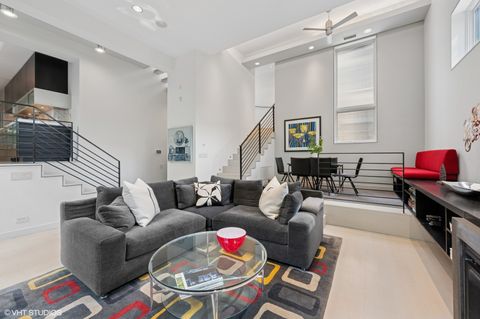 Tiny photo for 2209 N Seminary Avenue, Chicago, IL 60614 (MLS # 12450433)