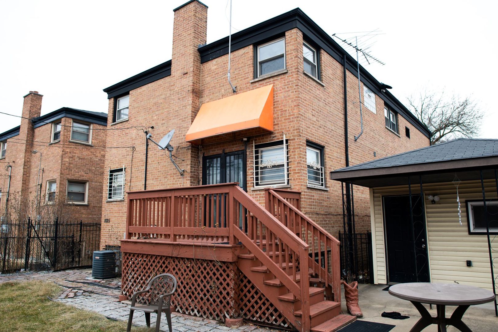 1025 E 93rd Street