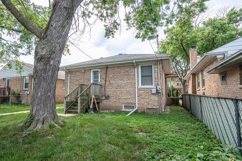 Tiny photo for 2843 Hawthorne Street, Franklin Park, IL 60131 (MLS # 12431104)