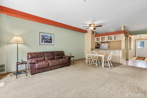 Tiny photo for 443 Arboretum Drive, Lombard, IL 60148 (MLS # 12420190)
