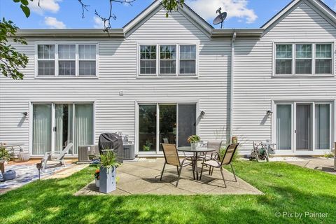 Tiny photo for 443 Arboretum Drive, Lombard, IL 60148 (MLS # 12420190)
