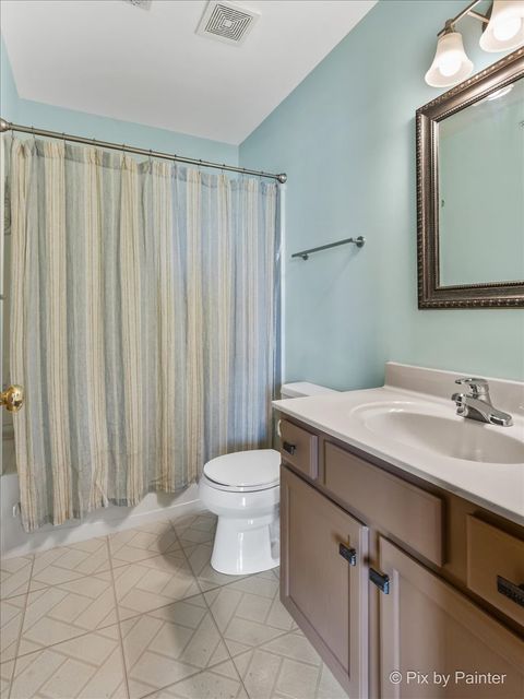 Tiny photo for 443 Arboretum Drive, Lombard, IL 60148 (MLS # 12420190)
