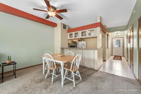 Tiny photo for 443 Arboretum Drive, Lombard, IL 60148 (MLS # 12420190)