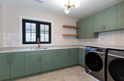 Tiny photo for 244 N Evergreen Avenue, Elmhurst, IL 60126 (MLS # 12794718)