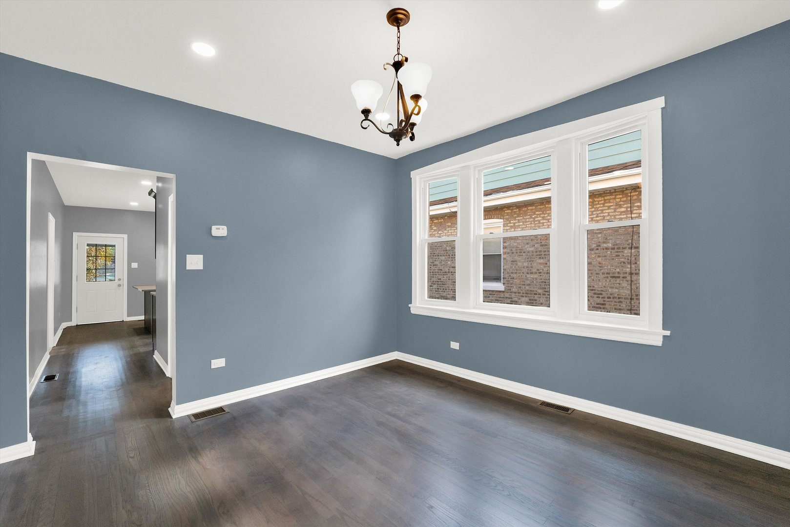 2517 S 59th Court