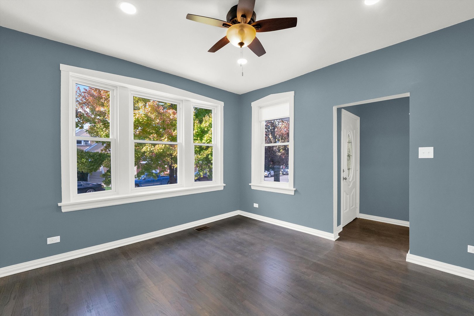 2517 S 59th Court