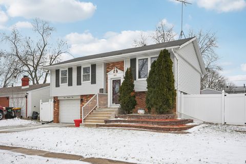 Tiny photo for 301 Villa Road, Streamwood, IL 60107 (MLS # 12537833)