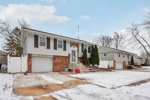 Tiny photo for 301 Villa Road, Streamwood, IL 60107 (MLS # 12537833)