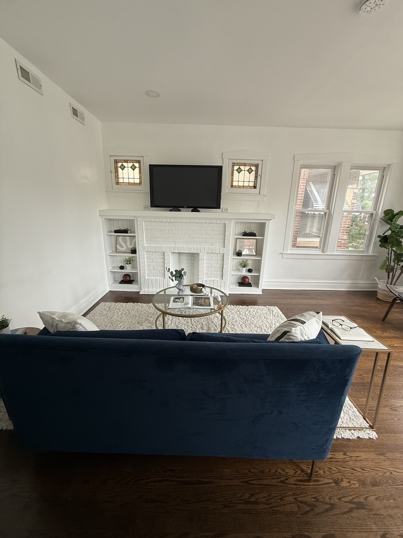 5092 W Monroe Street 1