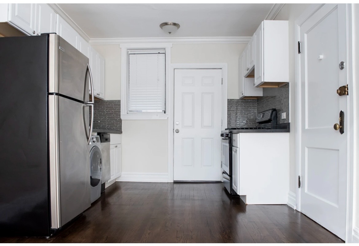 1056 W Lill Avenue 1