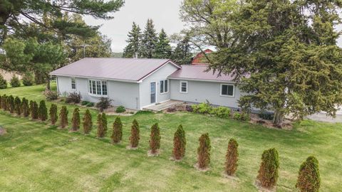 Photo of 9896 Lincoln Road, Morrison, IL 61270 (MLS # 12637233)