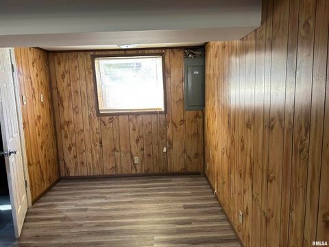 Tiny photo for 744 CARDINAL Road, Carbondale, IL 62901 (MLS # EB459787)