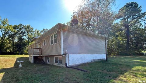 Tiny photo for 744 CARDINAL Road, Carbondale, IL 62901 (MLS # EB459787)