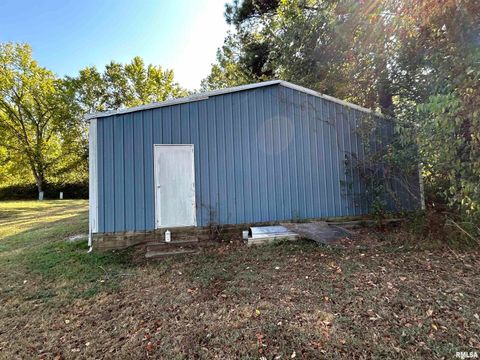 Tiny photo for 744 CARDINAL Road, Carbondale, IL 62901 (MLS # EB459787)