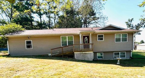 Tiny photo for 744 CARDINAL Road, Carbondale, IL 62901 (MLS # EB459787)