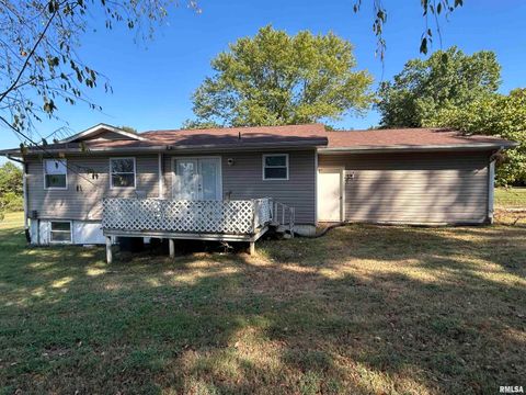 Tiny photo for 744 CARDINAL Road, Carbondale, IL 62901 (MLS # EB459787)