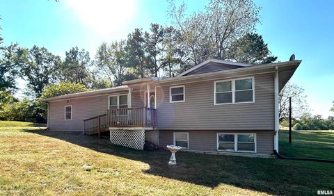 Tiny photo for 744 CARDINAL Road, Carbondale, IL 62901 (MLS # EB459787)