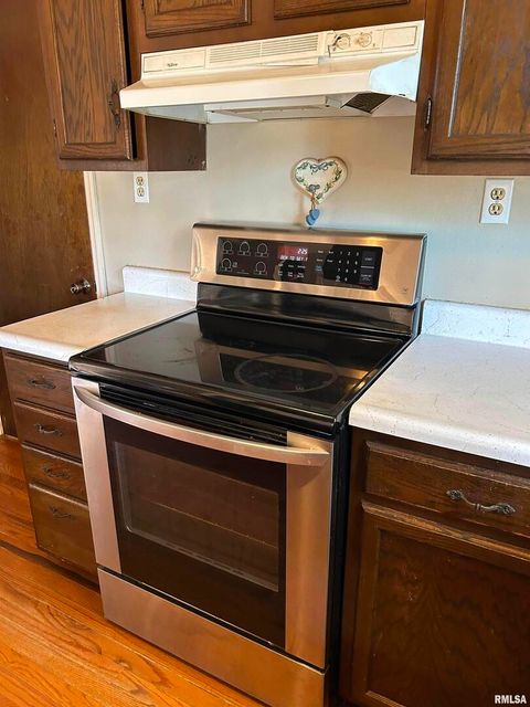 Tiny photo for 744 CARDINAL Road, Carbondale, IL 62901 (MLS # EB459787)