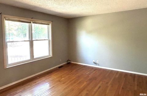 Tiny photo for 744 CARDINAL Road, Carbondale, IL 62901 (MLS # EB459787)