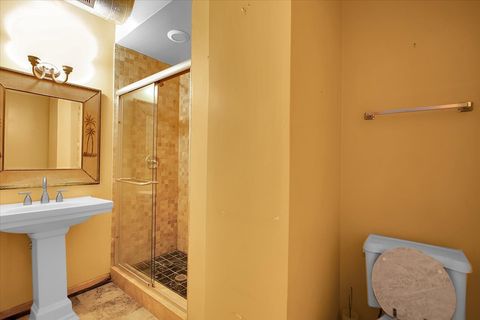 Tiny photo for 809 E 40th Street #4-4, Chicago, IL 60653 (MLS # 12445427)
