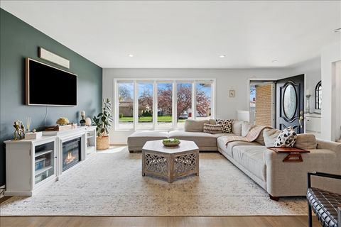 Tiny photo for 8154 N Root Court, Niles, IL 60714 (MLS # 12619006)