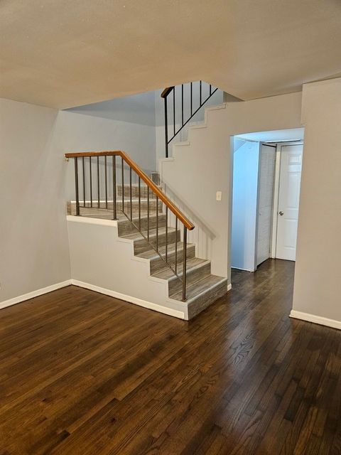 Tiny photo for 1612 ISLANDVIEW Court, Hoffman Estates, IL 60169 (MLS # 12503829)