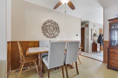 Tiny photo for 739 DELPHIA Avenue, Elk Grove Village, IL 60007 (MLS # 12532484)