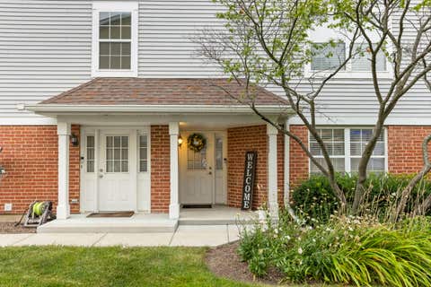 Tiny photo for 233 BIRMINGHAM Court #1543-5, Roselle, IL 60172 (MLS # 12718877)