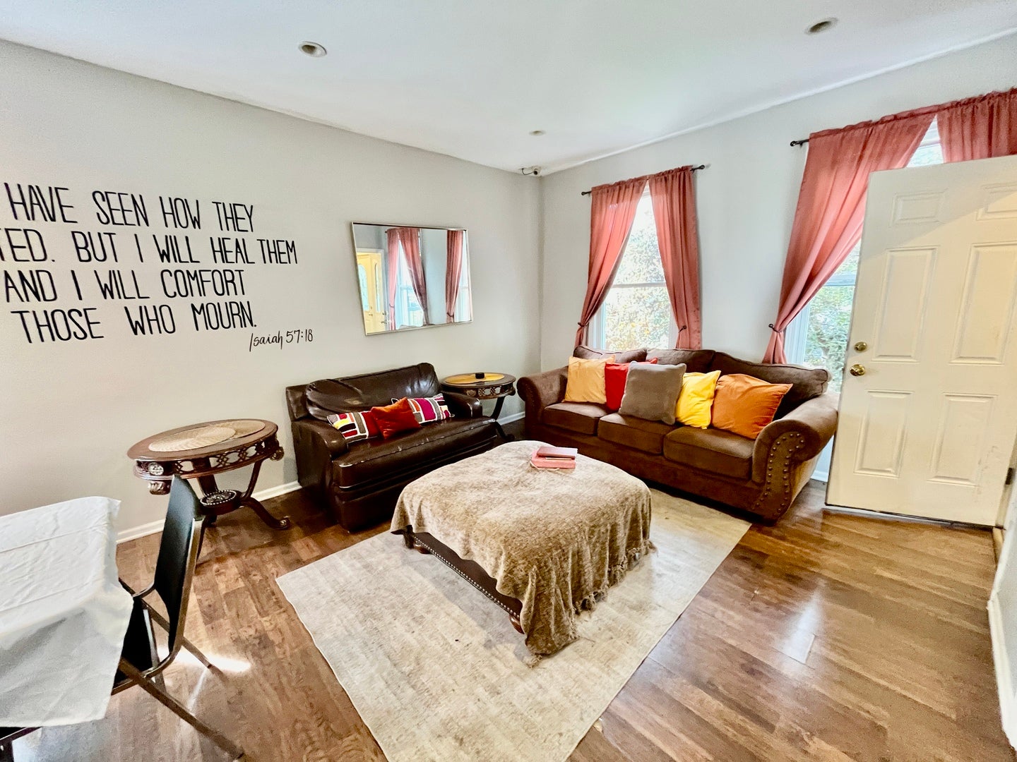 1641 N Mozart Street