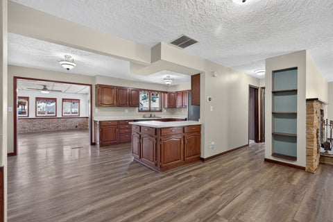 Tiny photo for 802 Adams Street, Ottawa, IL 61350 (MLS # 12717146)