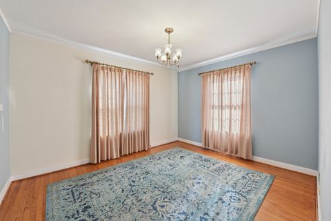 Tiny photo for 240 N Willow Road, Elmhurst, IL 60126 (MLS # 12471171)