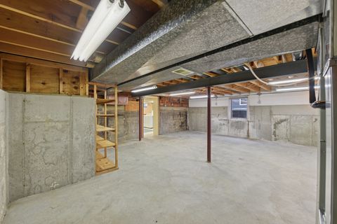 Tiny photo for 240 N Willow Road, Elmhurst, IL 60126 (MLS # 12471171)